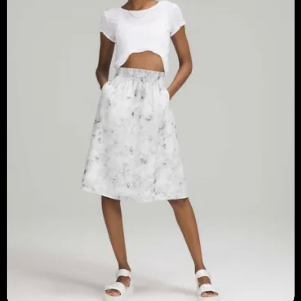 Lululemon Women's Size 6 Lightweight Pull-On Super High-Rise Midi Skirt, TTS